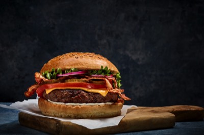  Burger on chopping board 